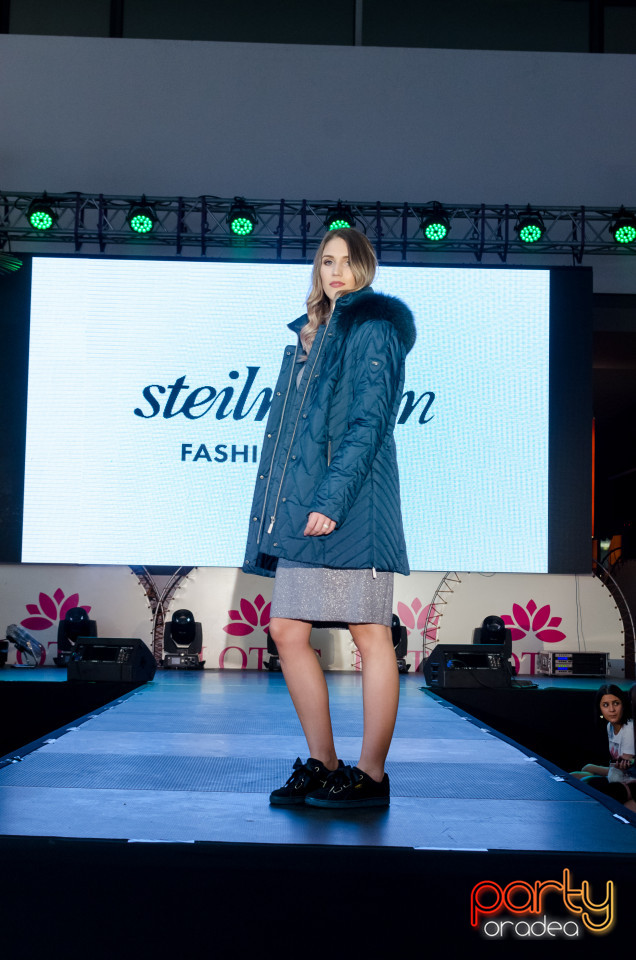 Fall Winter Fashion Show, Lotus Center