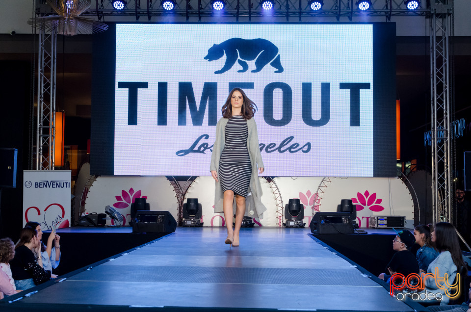 Fall Winter Fashion Show, Lotus Center