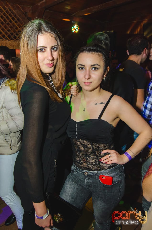Feel the Beat, 