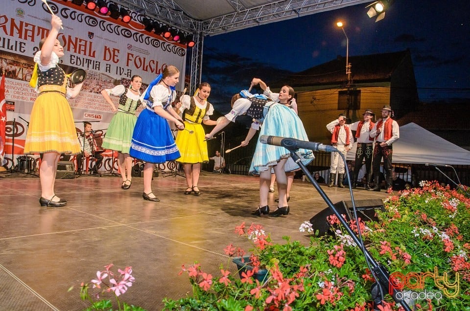 Festival internaţional de folclor, Oradea