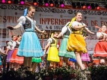 Festival internaţional de folclor