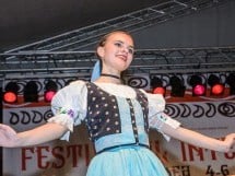 Festival internaţional de folclor