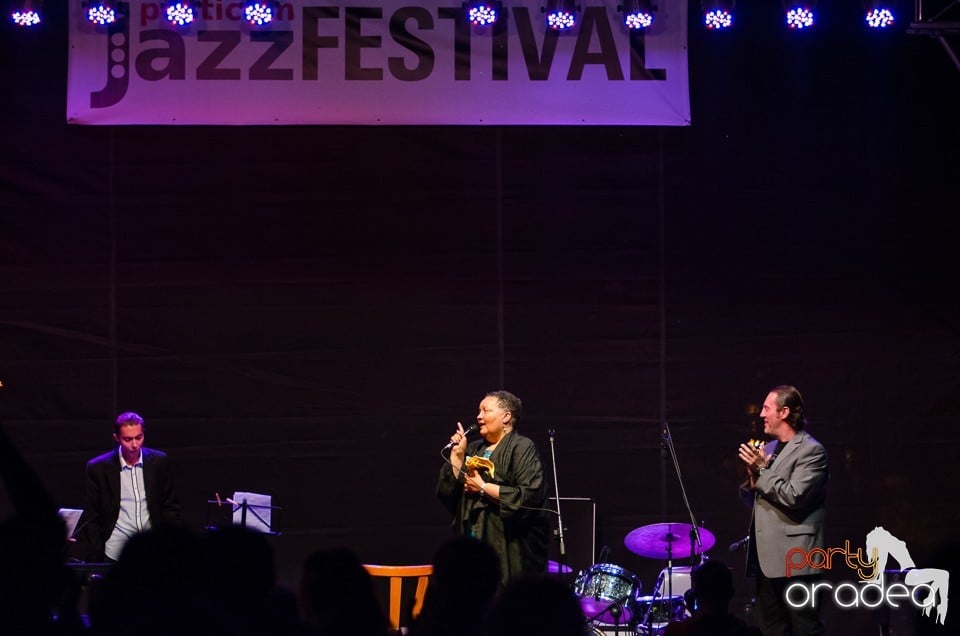 Festival Jazz, Posticum