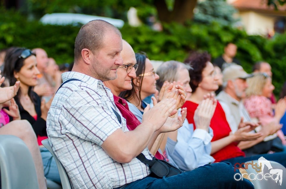 Festival Jazz, Posticum