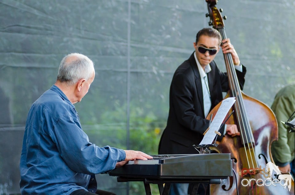 Festival Jazz, Posticum