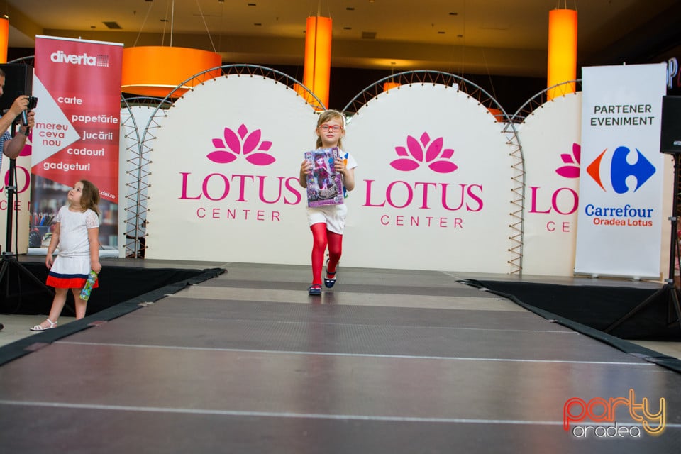 Festivalului de Modă pentru Copii Gift of Beauty, Lotus Center