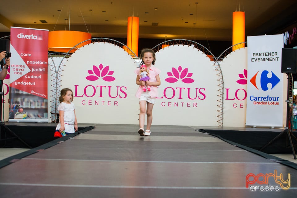 Festivalului de Modă pentru Copii Gift of Beauty, Lotus Center