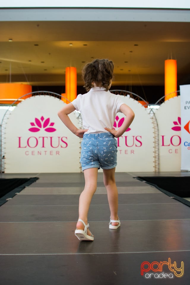 Festivalului de Modă pentru Copii Gift of Beauty, Lotus Center