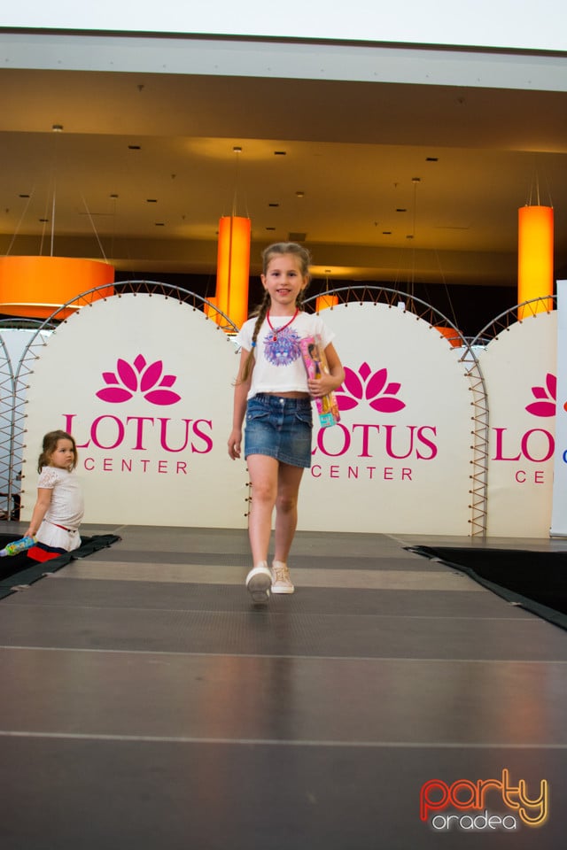 Festivalului de Modă pentru Copii Gift of Beauty, Lotus Center