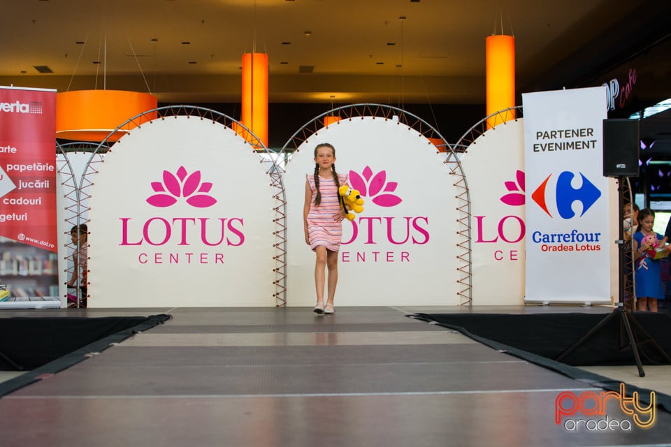 Festivalului de Modă pentru Copii Gift of Beauty, Lotus Center