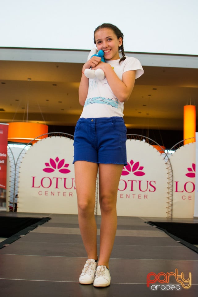 Festivalului de Modă pentru Copii Gift of Beauty, Lotus Center