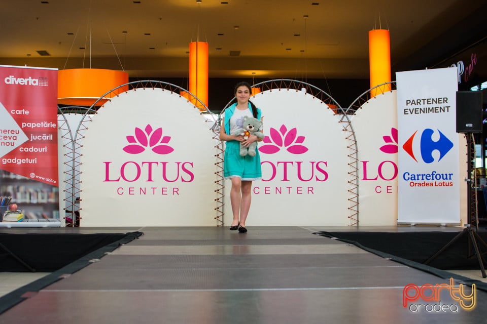 Festivalului de Modă pentru Copii Gift of Beauty, Lotus Center