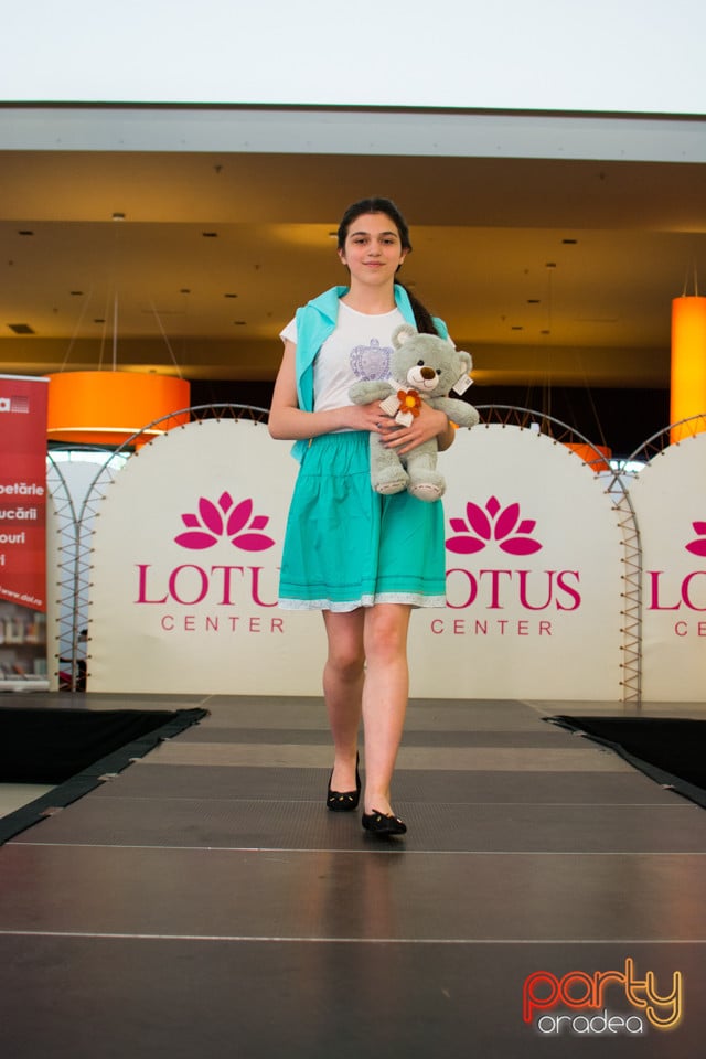 Festivalului de Modă pentru Copii Gift of Beauty, Lotus Center