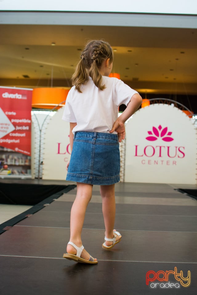 Festivalului de Modă pentru Copii Gift of Beauty, Lotus Center