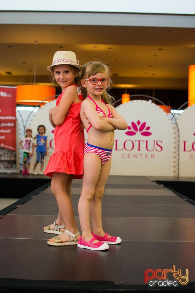 Festivalului de Modă pentru Copii Gift of Beauty, Lotus Center