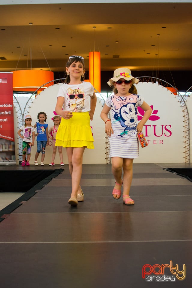 Festivalului de Modă pentru Copii Gift of Beauty, Lotus Center