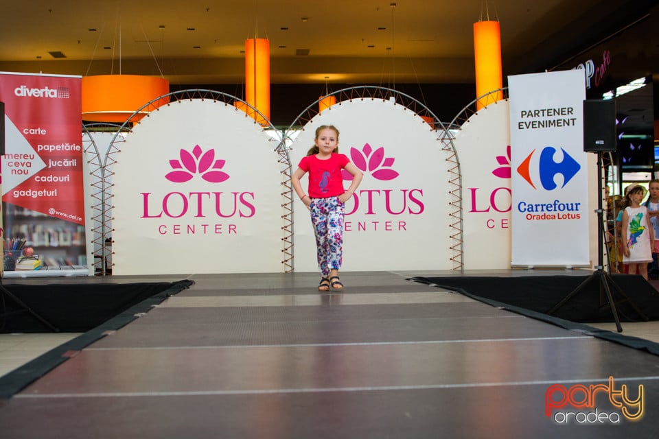 Festivalului de Modă pentru Copii Gift of Beauty, Lotus Center