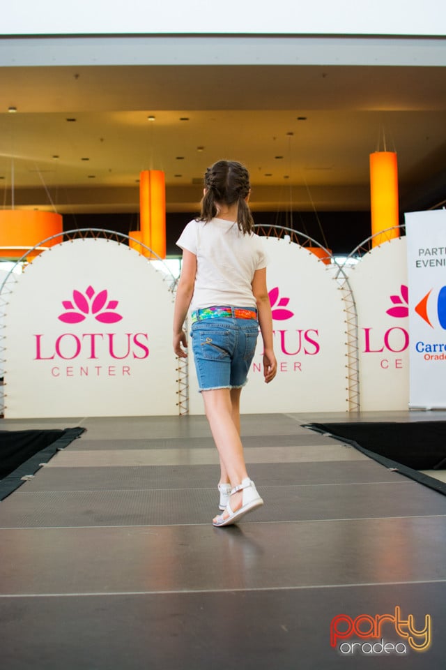 Festivalului de Modă pentru Copii Gift of Beauty, Lotus Center