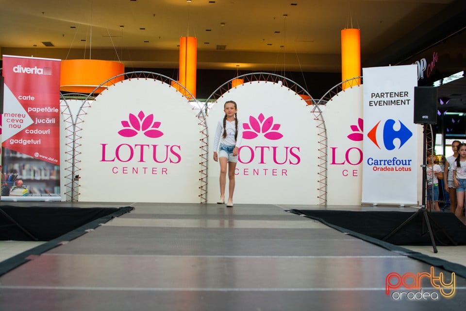 Festivalului de Modă pentru Copii Gift of Beauty, Lotus Center