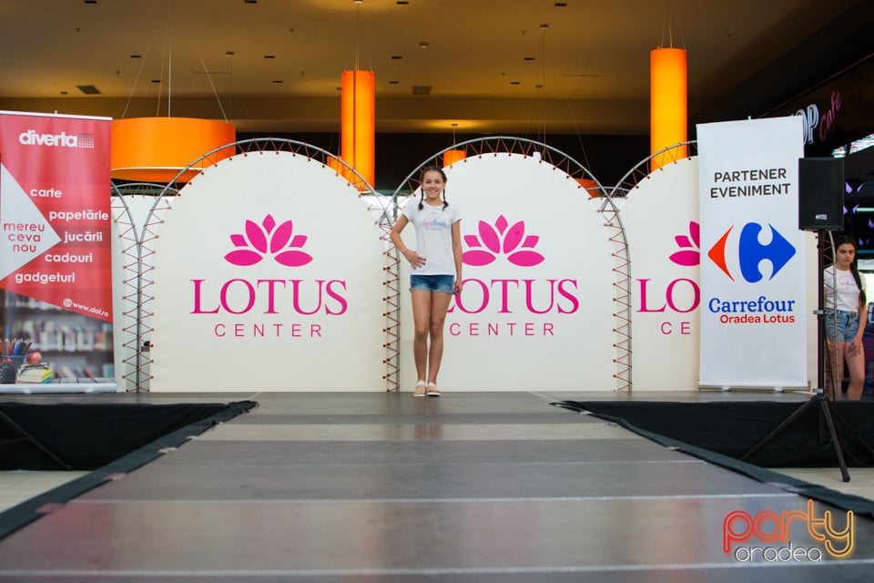 Festivalului de Modă pentru Copii Gift of Beauty, Lotus Center