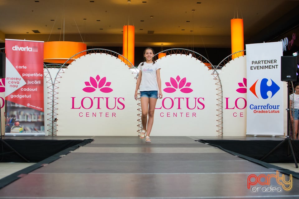 Festivalului de Modă pentru Copii Gift of Beauty, Lotus Center