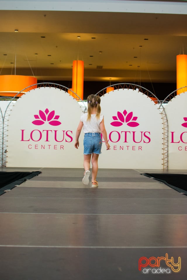 Festivalului de Modă pentru Copii Gift of Beauty, Lotus Center