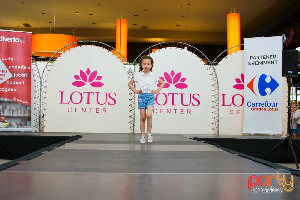 Festivalului de Modă pentru Copii Gift of Beauty, Lotus Center