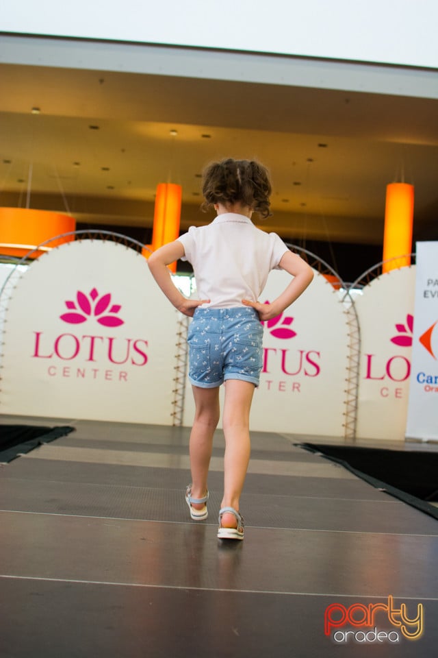 Festivalului de Modă pentru Copii Gift of Beauty, Lotus Center