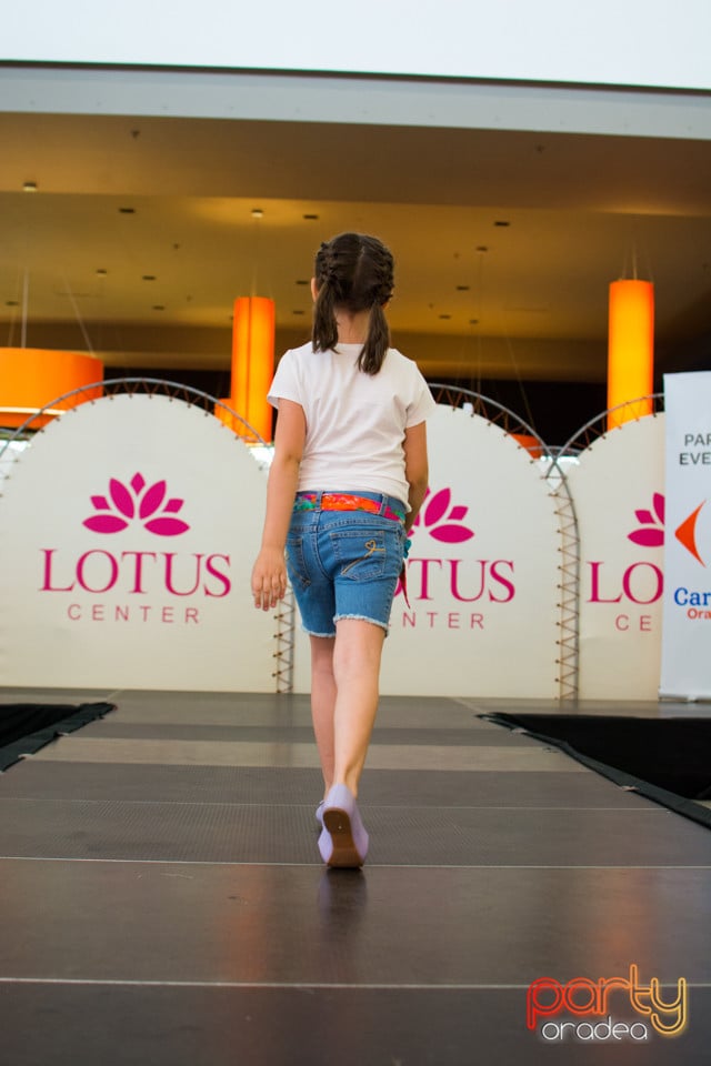 Festivalului de Modă pentru Copii Gift of Beauty, Lotus Center