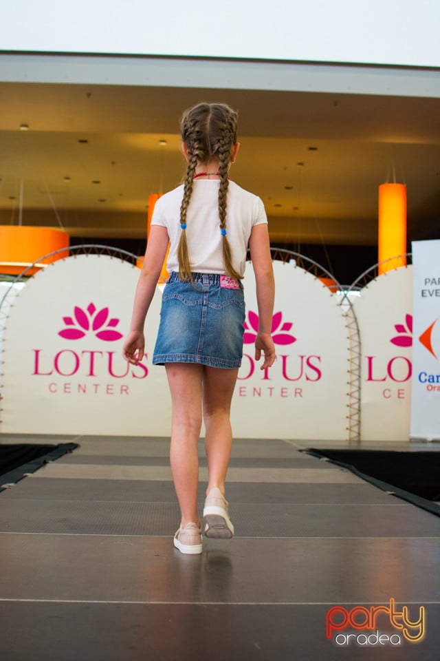 Festivalului de Modă pentru Copii Gift of Beauty, Lotus Center