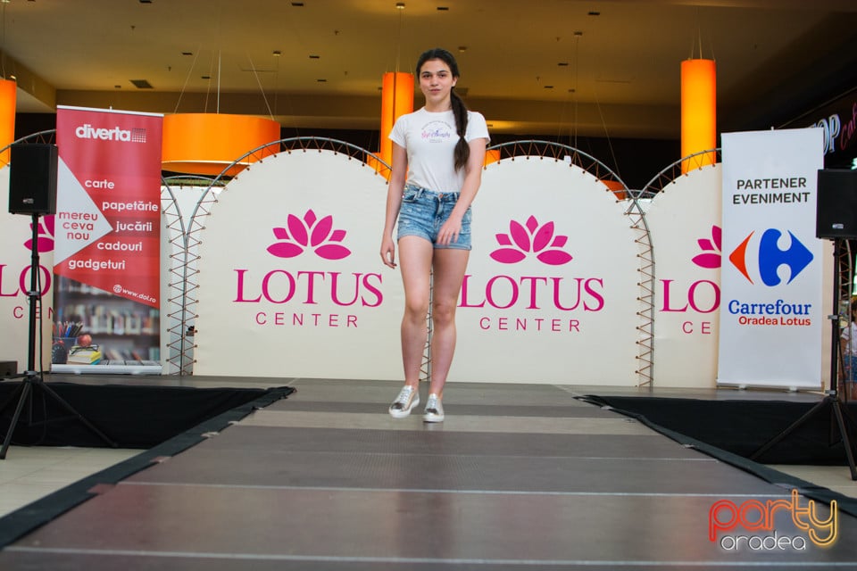 Festivalului de Modă pentru Copii Gift of Beauty, Lotus Center