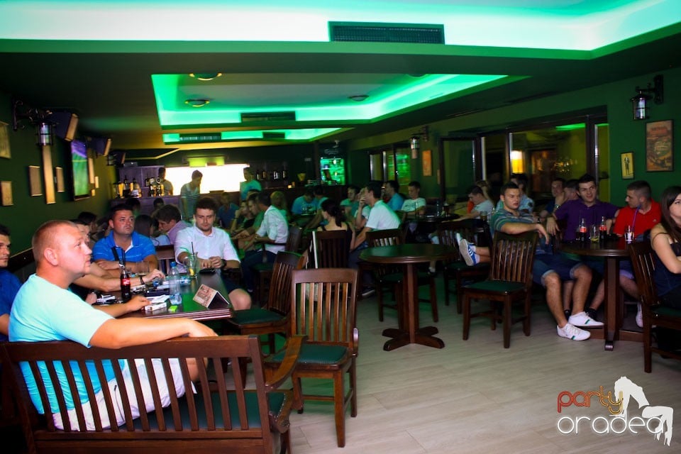 Finala EURO 2012 în Green Pub, Green Pub