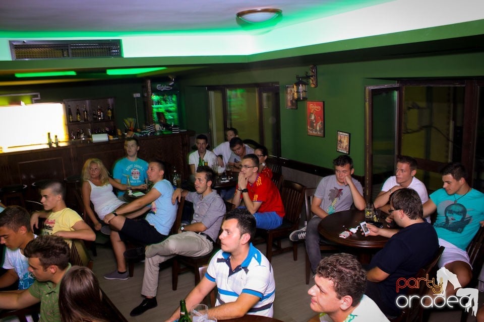 Finala EURO 2012 în Green Pub, Green Pub