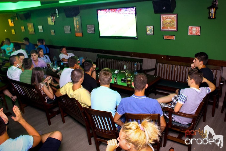 Finala EURO 2012 în Green Pub, Green Pub