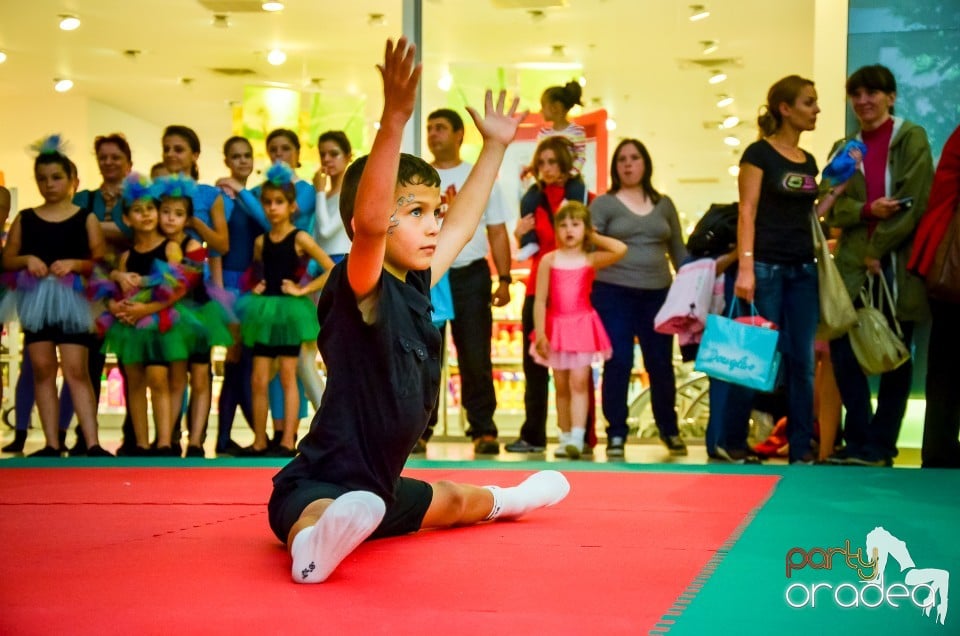 Fit Kid, Lotus Center