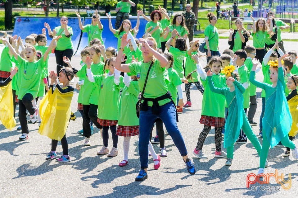 Flashmob - Atitudinea ECOnteaza, Oradea