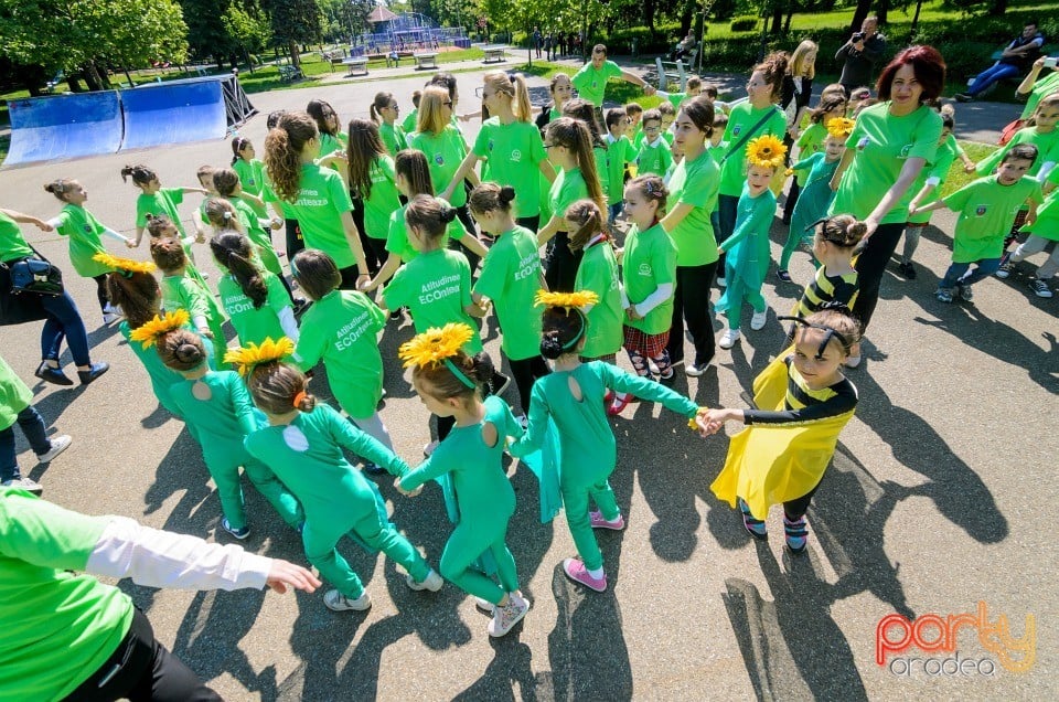 Flashmob - Atitudinea ECOnteaza, Oradea