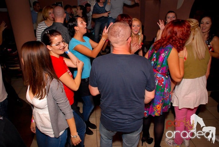 Flirt Night Party în Chanson, sâmbătă,