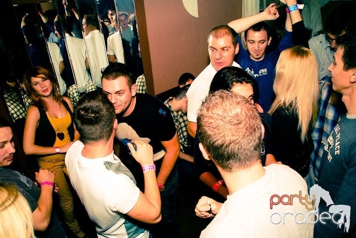 Flirt Night Party în Chanson, 