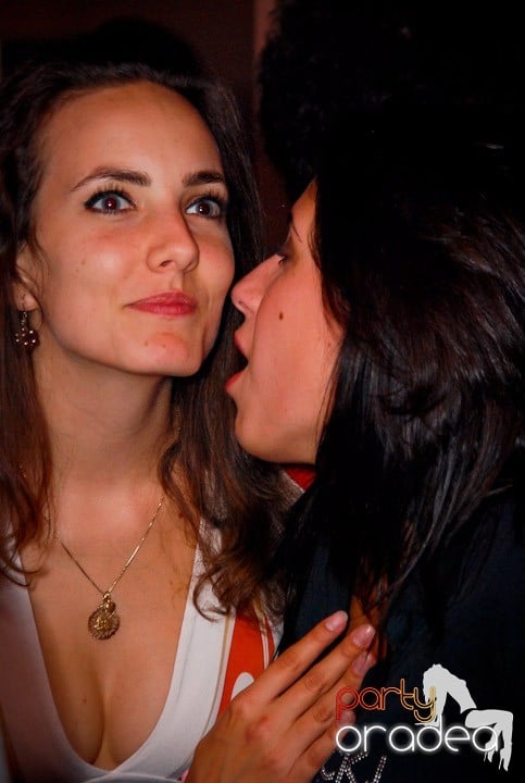 Flirt Night Party în Chanson, 