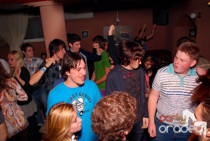 Flirt Night Party în Chanson, 