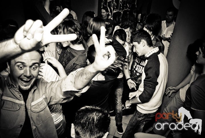 Flirt Night Party în Chanson, 