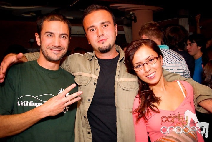 Flirt Night Party în Chanson, 