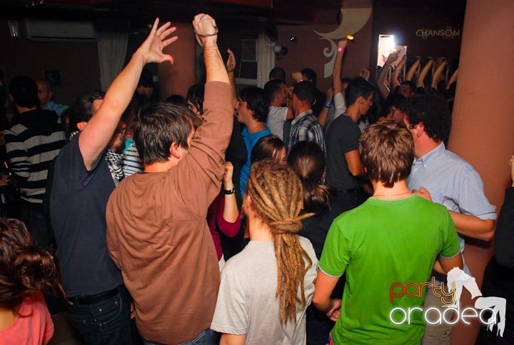 Flirt Night Party în Chanson, 