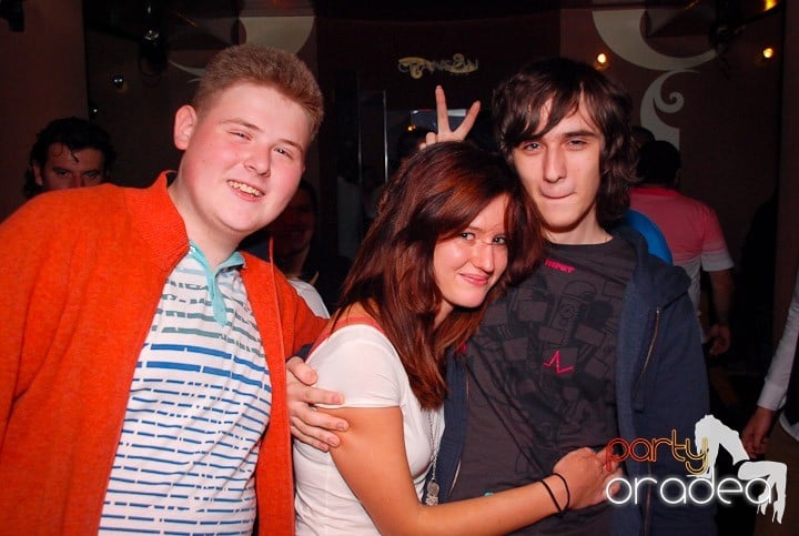 Flirt Night Party în Chanson, 