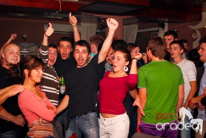 Flirt Night Party în Chanson, 