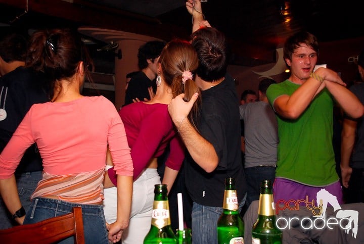 Flirt Night Party în Chanson, 