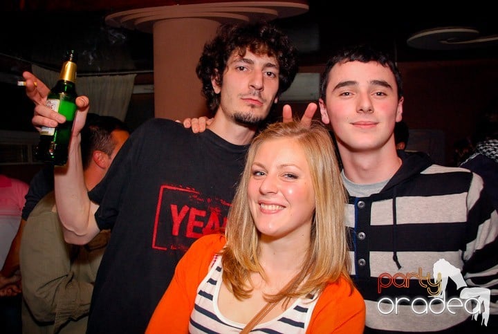 Flirt Night Party în Chanson, 