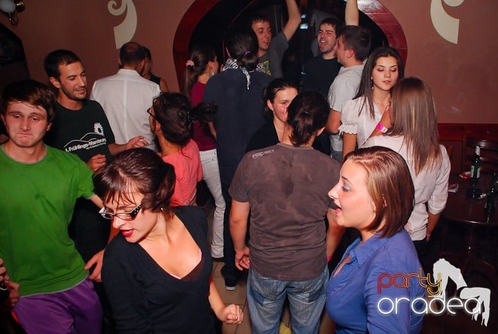 Flirt Night Party în Chanson, 