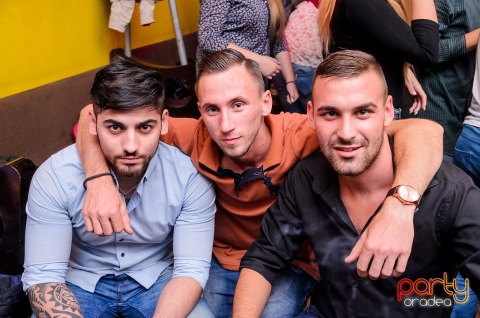 Flirt Weekend, 